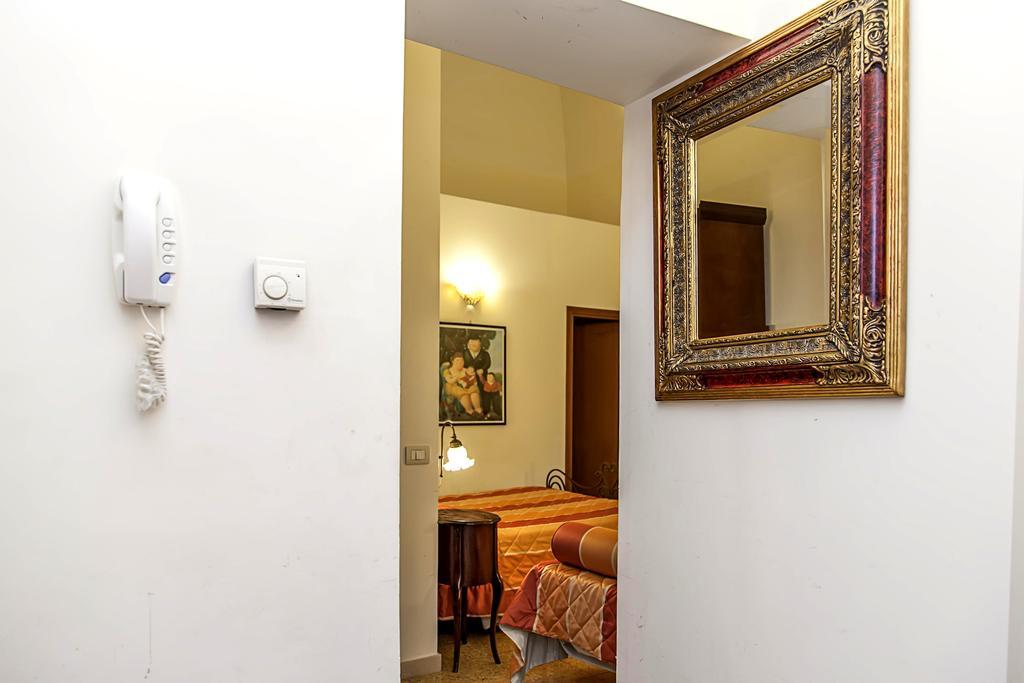 Antico Belvedere B&B Lecce Habitación foto